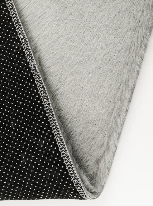 Коврик меховой Roomis светло-серый 60х90: фотография 2 превью