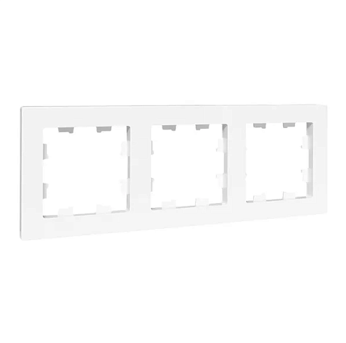 Рамка 3-местная Эпика пластик белый EKF UP1-FPW-03: фотография 1