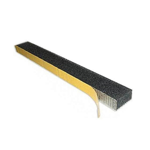 Уплотнитель кровельный универсальный 20х40мм самоклеющий 2м  : фотография 1