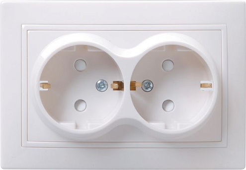 Розетка 2-м СП Кварта 16А РС12-3-КБ с заземл. IP20 бел. ИЭК ERK24-K01-16-DM: фотография 1