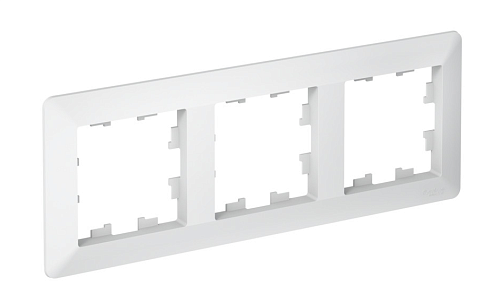 Рамка 3-местная AtlasDesign Air лотос/дымчатый белый Systeme Electric ATN221303: фотография 1