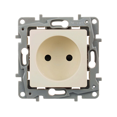 Механизм розетки 1-м СП Etika 16А IP31 защ. шторки без заземл. винт. клеммы сл. кость Leg 672334: фотография 1