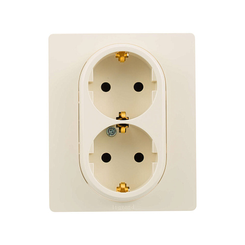 Розетка 2-м СП Etika винт. клеммы в сборе с заземл. сл. кость. Leg 672323: фотография 1