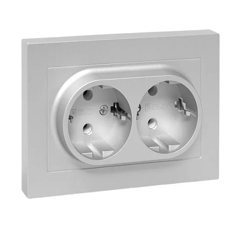 Розетка двойная Эпика 16А с заземлением без защитных шторок с рамкой механизм алюминий EKF UP1-SOA-210: фотография 1