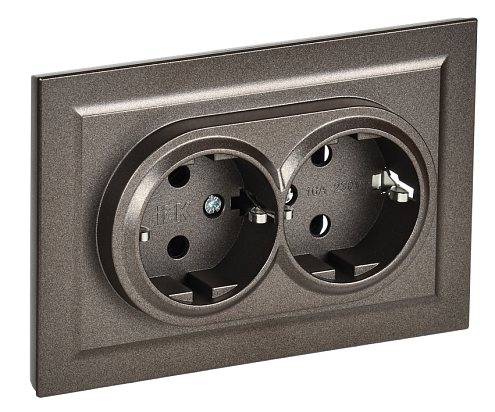 Розетка двойная BRITE РСш12-3-БрТБ с заземлением с защитными шторками 16А в сборе темная бронза IEK BR-R24-16-K45-F: фотография 1