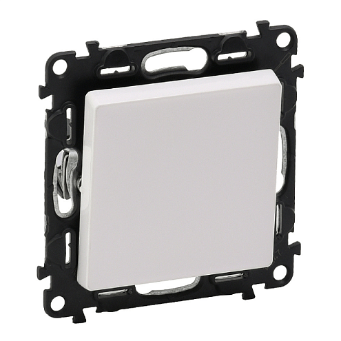 Механизм выключателя кнопочный Valena Life 6А 250В с лицевой панелью безвинтовые зажимы белый Leg 752411: фотография 1