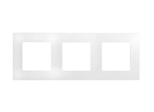 Рамка 3-м Etika бел. Leg 672503: фотография 1