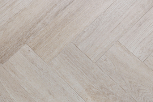 Виниловый ламинат Betta СHALET 42кл. 4,5мм 4V А805 Куршавель 640х128х4,5мм  (16шт-1,31м.кв.) : фотография 1