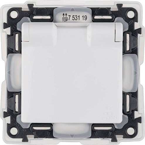 Механизм розетки Valena Life 2К+З защ. шторки и откидной крышкой IP44 бел. Leg 753119: фотография 1